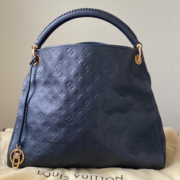 Louis Vuitton Handbags - SOLD Louis Vuitton Artsy MM Empreinte Leather Bag